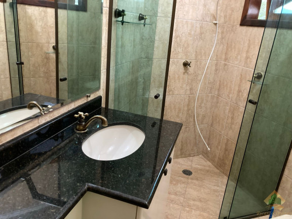 Imagem Casa com 6 Quartos à Venda, 375 m² em Centro - Ubatuba Imagem Casa com 6 Quartos à Venda, 375 m² em Centro - Ubatuba
