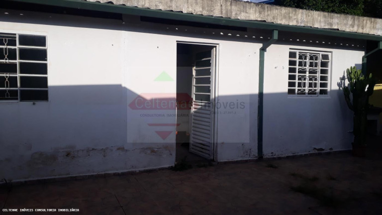 Imagem Casa com 5 Quartos à Venda, 200 m² em Jardim Humaita - Taubaté
