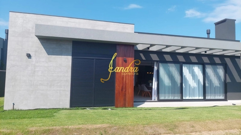 Imagem Casa de Condomínio com 4 Quartos à Venda, 252 m² em Remanso - Xangri-la