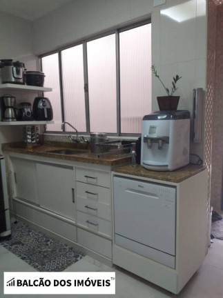 Imagem Casa com 4 Quartos à Venda, 240 m² em São Paulo Imagem Casa com 4 Quartos à Venda, 240 m² em São Paulo