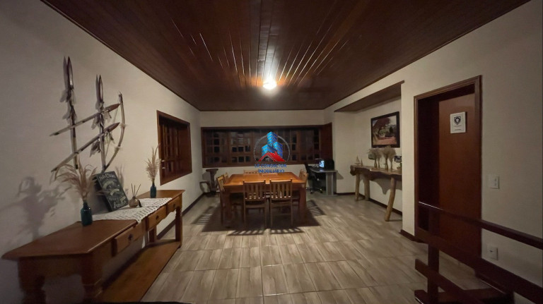 Imagem Casa com 4 Quartos à Venda, 290 m² em Monte Verde - Monte Verde Imagem Casa com 4 Quartos à Venda, 290 m² em Monte Verde - Monte Verde