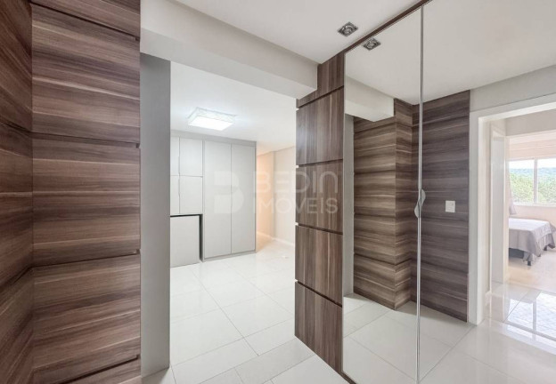 Imagem Apartamento com 4 Quartos à Venda, 219 m² em Pioneiros - Balneário Camboriú Imagem Apartamento com 4 Quartos à Venda, 219 m² em Pioneiros - Balneário Camboriú