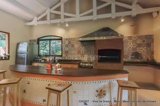 Imagem Casa com 4 Quartos à Venda, 4.400 m² em Pousada Dos Bandeirantes - Carapicuíba Imagem Casa com 4 Quartos à Venda, 4.400 m² em Pousada Dos Bandeirantes - Carapicuíba