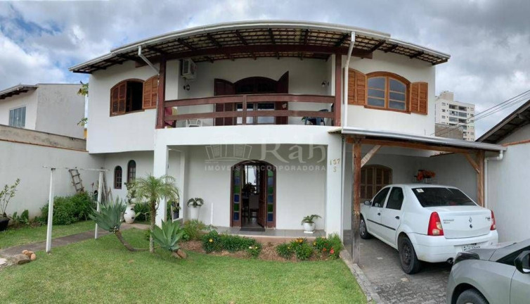 Imagem Casa com 4 Quartos à Venda, 190 m² em Dom Bosco - Itajaí