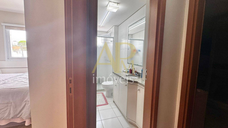 Imagem Apartamento com 2 Quartos à Venda, 83 m² em Barreiros - São José