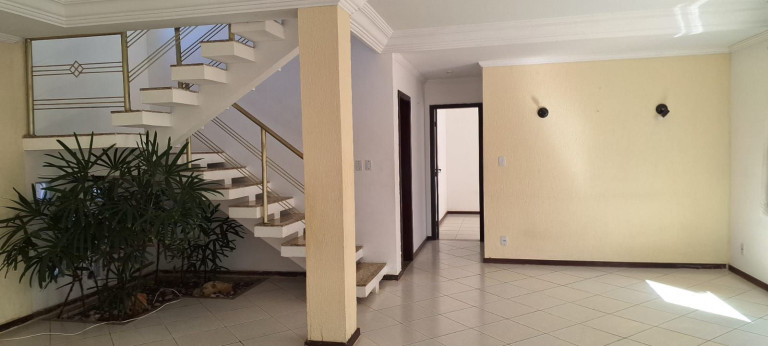 Imagem Casa com 4 Quartos à Venda, 220 m² em Miragem - Lauro De Freitas