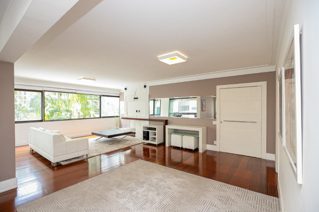 Apartamento com 3 Quartos à Venda, 162 m² em Moema - São Paulo