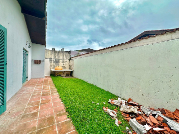 Imagem Casa com 5 Quartos à Venda, 200 m² em Jardim Albamar - Guarujá Imagem Casa com 5 Quartos à Venda, 200 m² em Jardim Albamar - Guarujá