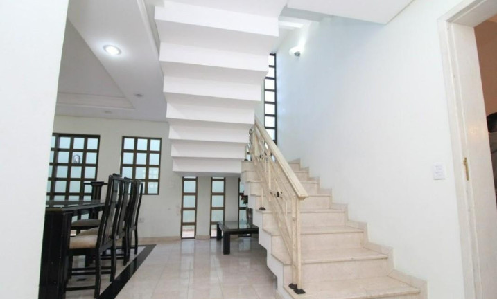 Imagem Casa com 5 Quartos à Venda, 618 m² em Jardim Das Américas - Curitiba