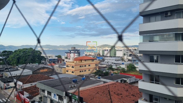Imagem Apartamento com 3 Quartos à Venda, 106 m² em Barreiros - São José