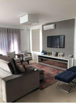 Imagem Casa com 3 Quartos à Venda, 230 m² em Campeche - Florianópolis Imagem Casa com 3 Quartos à Venda, 230 m² em Campeche - Florianópolis