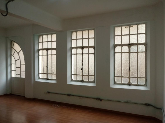 Sala Comercial à Venda, 85 m² em Centro - São Paulo