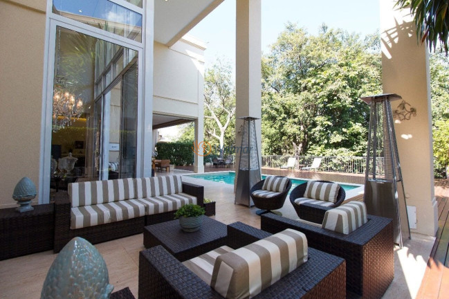 Casa com 4 Quartos à Venda, 710 m² em Loteamento Alphaville Campinas - Campinas