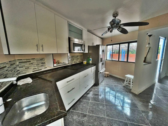 Imagem Casa com 3 Quartos à Venda, 120 m² em Passo Da Areia - Porto Alegre Imagem Casa com 3 Quartos à Venda, 120 m² em Passo Da Areia - Porto Alegre