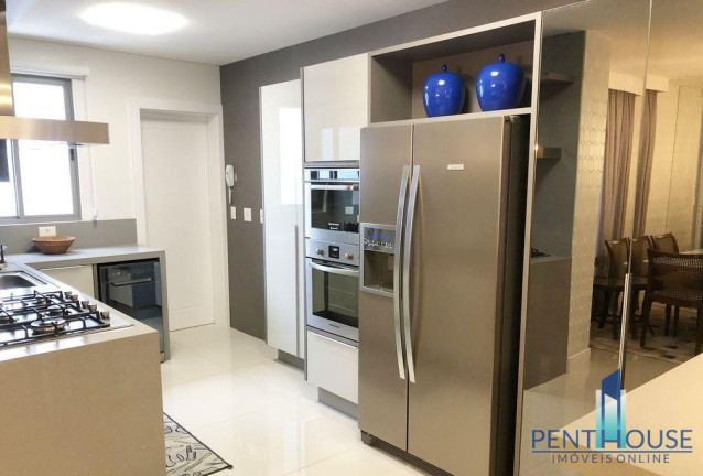 Imagem Apartamento com 3 Quartos à Venda, 156 m² em Centro - Balneário Camboriú Imagem Apartamento com 3 Quartos à Venda, 156 m² em Centro - Balneário Camboriú