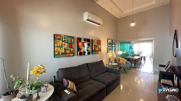 Imagem Casa com 3 Quartos à Venda, 137 m² em Parque Residencial Rita Vieira - Campo Grande Imagem Casa com 3 Quartos à Venda, 137 m² em Parque Residencial Rita Vieira - Campo Grande