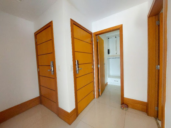 Imagem Apartamento com 3 Quartos à Venda, 180 m² em Várzea - Teresópolis