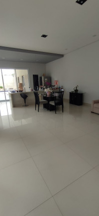 Imagem Casa com 3 Quartos à Venda, 250 m² em Jardim Paulista - Atibaia Imagem Casa com 3 Quartos à Venda, 250 m² em Jardim Paulista - Atibaia