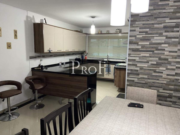 Imagem Sobrado com 3 Quartos à Venda, 253 m² em Vila Pinheirinho - Santo André