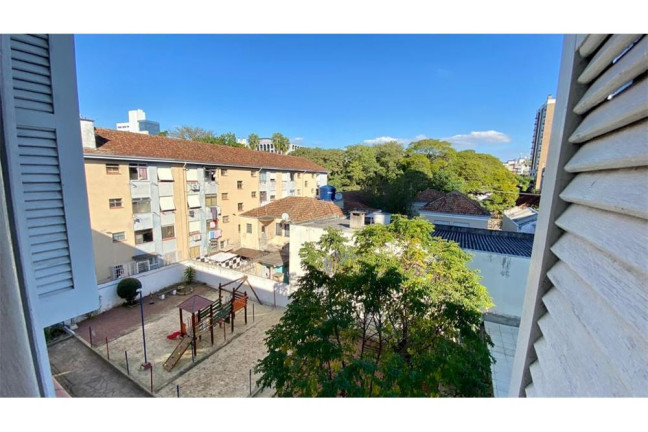 Imagem Imóvel com 2 Quartos à Venda,  em Menino Deus - Porto Alegre
