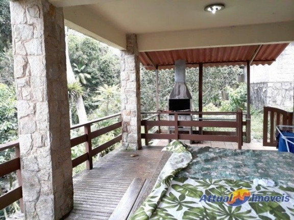 Imagem Casa com 7 Quartos à Venda, 690 m² em Granja Guarani - Teresópolis