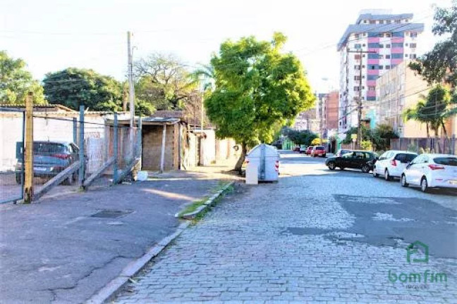 Imagem Terreno à Venda, 202 m² em Menino Deus - Porto Alegre Imagem Terreno à Venda, 202 m² em Menino Deus - Porto Alegre
