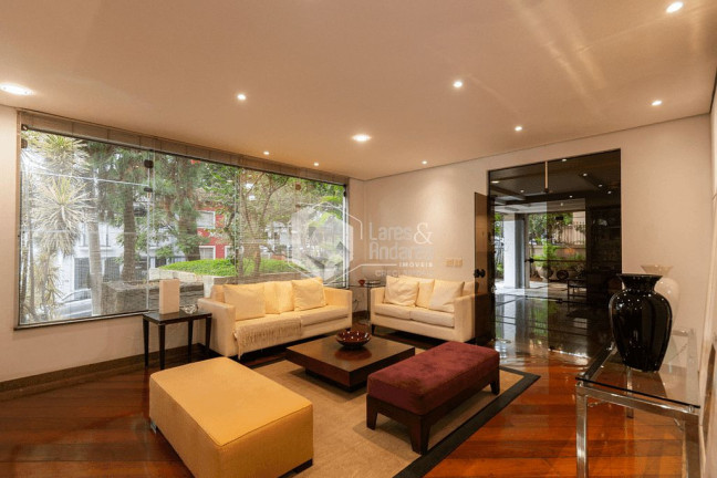 Imagem Apartamento com 3 Quartos à Venda, 195 m² em Moema - São Paulo Imagem Apartamento com 3 Quartos à Venda, 195 m² em Moema - São Paulo