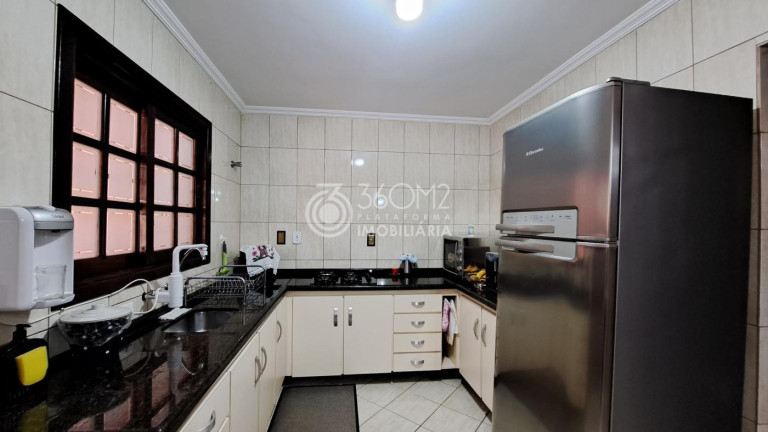 Imagem Casa com 3 Quartos à Venda, 201 m² em Vila Linda - Santo André