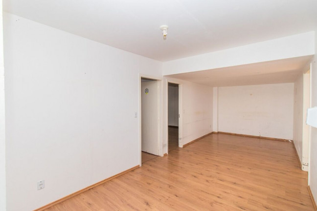 Imagem Casa com 9 Quartos à Venda, 316 m² em Três Figueiras - Porto Alegre Imagem Casa com 9 Quartos à Venda, 316 m² em Três Figueiras - Porto Alegre