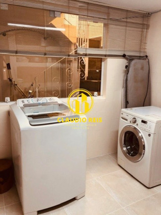 Imagem Casa com 3 Quartos à Venda, 270 m² em Vila Marari - São Paulo
