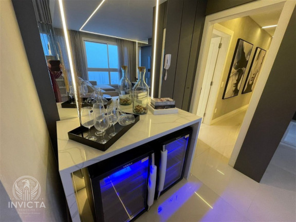 Imagem Cobertura com 3 Quartos à Venda, 240 m² em Centro - Balneário Camboriú