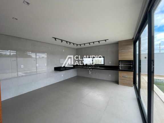 Imagem Casa de Condomínio com 3 Quartos à Venda, 253 m² em Chaparral - Feira De Santana