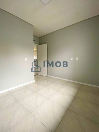 Imagem Casa com 2 Quartos à Venda, 77 m² em Nova Esperança - Guaramirim Imagem Casa com 2 Quartos à Venda, 77 m² em Nova Esperança - Guaramirim