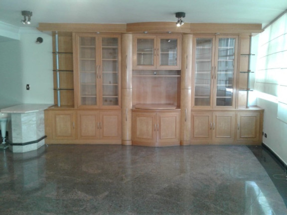 Imóvel com 3 Quartos para Alugar, 177 m² em Jardim Paulistano - São Paulo