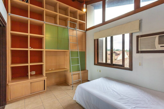 Imagem Casa de Condomínio com 3 Quartos à Venda, 200 m² em Vila Assunção - Porto Alegre