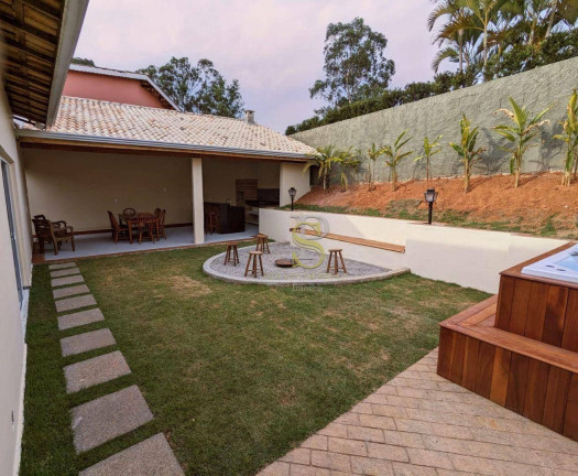 Imagem Casa com 3 Quartos à Venda, 211 m² em Jardim Estância Brasil - Atibaia