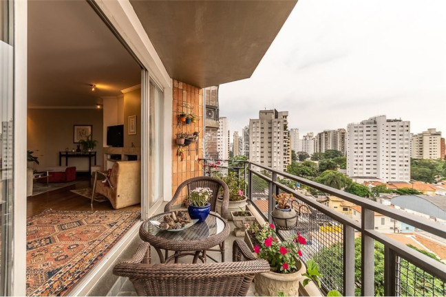 Imagem Apartamento com 3 Quartos à Venda, 143 m² em Campo Belo - São Paulo
