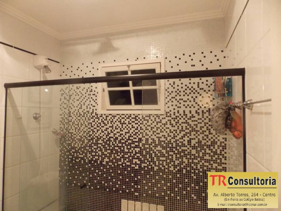 Imagem Casa com 3 Quartos à Venda, 432 m² em Campos Dos Goytacazes Imagem Casa com 3 Quartos à Venda, 432 m² em Campos Dos Goytacazes