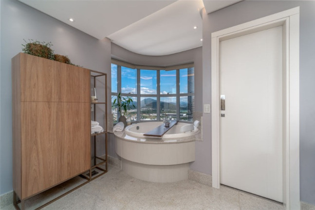 Imagem Apartamento com 4 Quartos à Venda, 237 m² em Centro - Balneário Camboriú