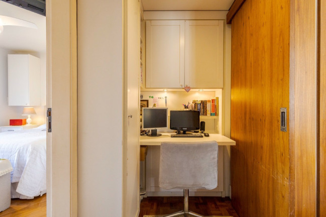 Imagem Apartamento com 2 Quartos à Venda, 105 m² em Jardim Botânico - Porto Alegre