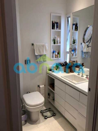 Imagem Cobertura com 4 Quartos à Venda, 518 m² em Lagoa - Rio De Janeiro Imagem Cobertura com 4 Quartos à Venda, 518 m² em Lagoa - Rio De Janeiro