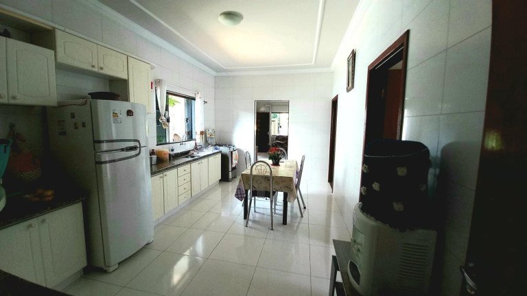 Imagem Casa com 3 Quartos à Venda, 140 m² em Vila Santo Antonio - Maringá