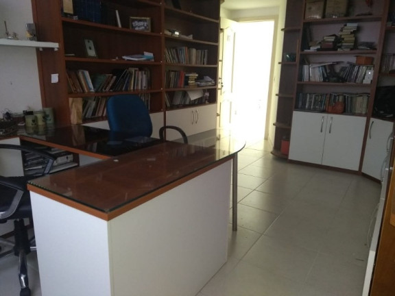 Imagem Imóvel com 5 Quartos à Venda, 300 m² em Centro - Guarapari
