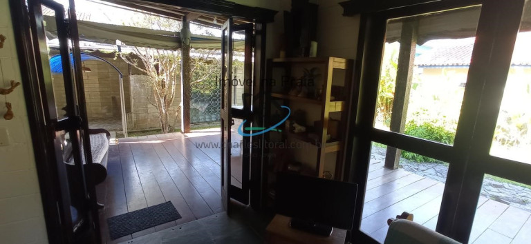 Imagem Casa com 4 Quartos à Venda, 400 m² em Praia Da Lagoinha - Ubatuba