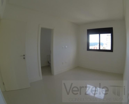 Imagem Apartamento com 3 Quartos à Venda, 139 m² em Centro - Balneário Camboriú Imagem Apartamento com 3 Quartos à Venda, 139 m² em Centro - Balneário Camboriú