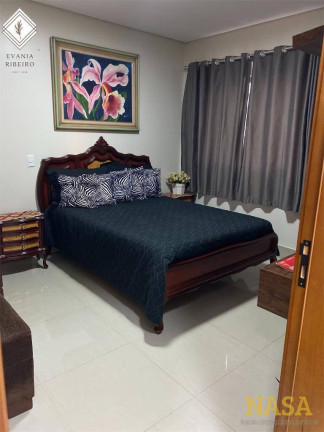 Imagem Casa com 5 Quartos à Venda, 440 m² em Cond Residencial Florais Dos Lagos - Cuiabá