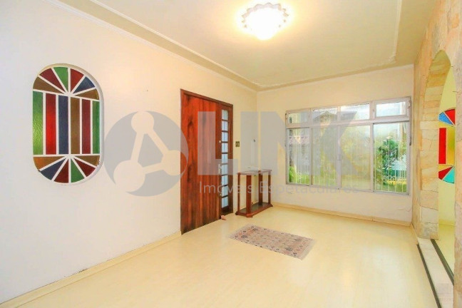 Imagem Casa com 3 Quartos à Venda, 180 m² em Passo Da Areia - Porto Alegre Imagem Casa com 3 Quartos à Venda, 180 m² em Passo Da Areia - Porto Alegre