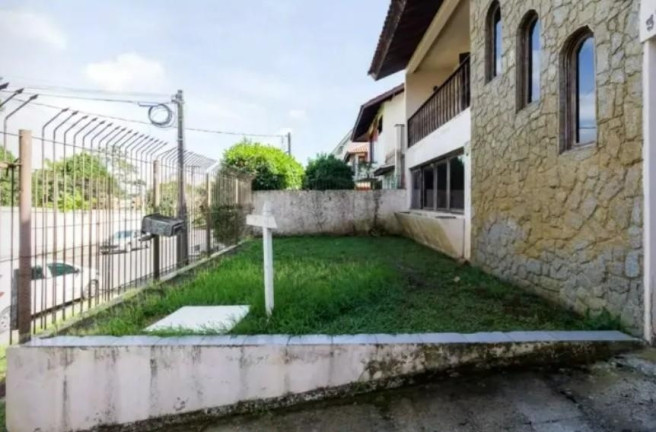 Imagem Casa com 3 Quartos à Venda, 308 m² em Santa Quitéria - Curitiba Imagem Casa com 3 Quartos à Venda, 308 m² em Santa Quitéria - Curitiba