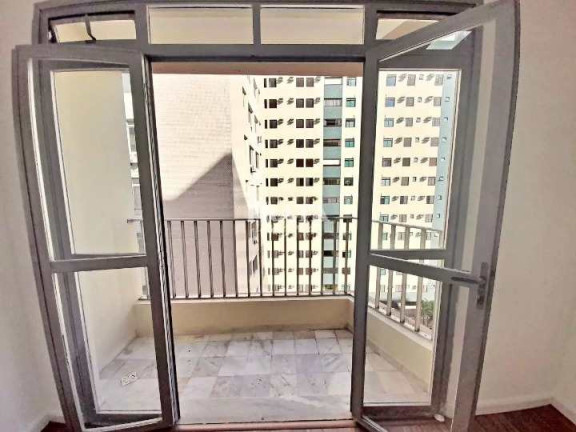 Apartamento com 2 Quartos para Alugar, 90 m² em Pompéia - Santos