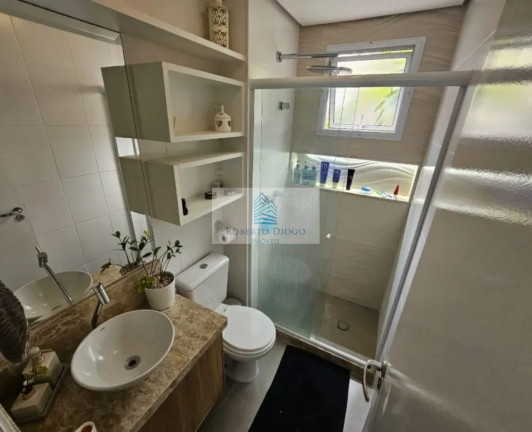 Imagem Imóvel com 2 Quartos à Venda, 110 m² em Camorim - Rio De Janeiro Imagem Imóvel com 2 Quartos à Venda, 110 m² em Camorim - Rio De Janeiro